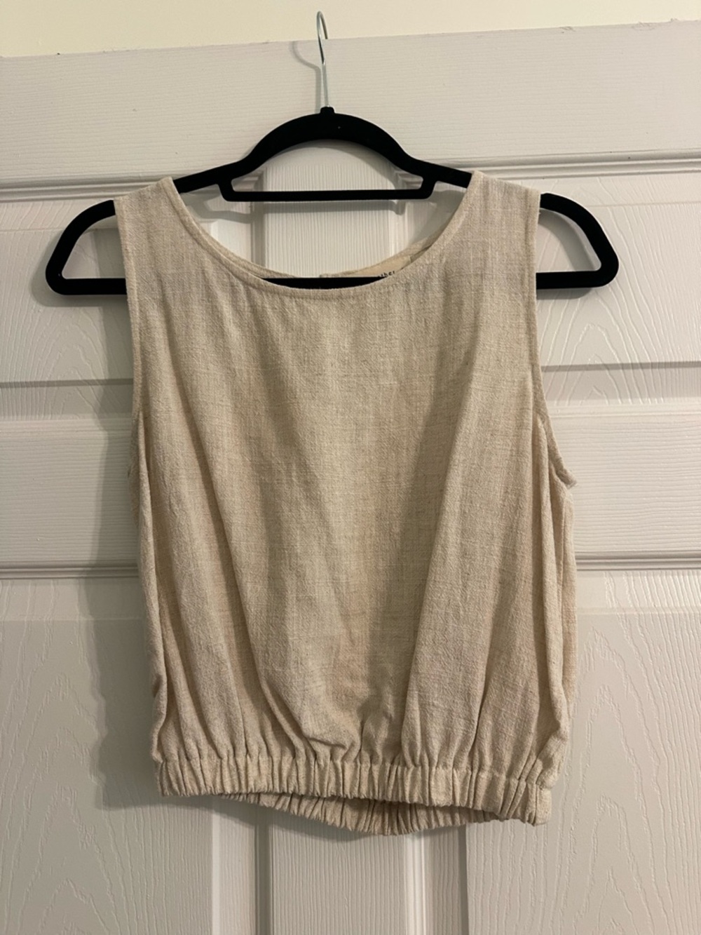 Women's Cream Sleeveless Elastic-Hem Tank Top